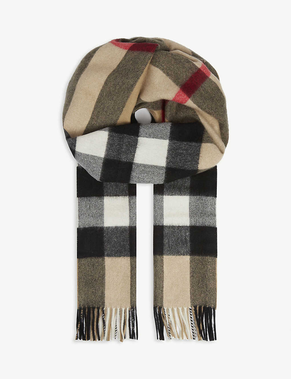 burberry mega check