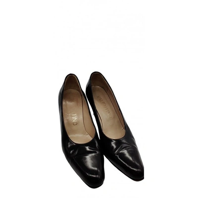 Pre-owned Valentino Garavani Patent Leather Heels In Black