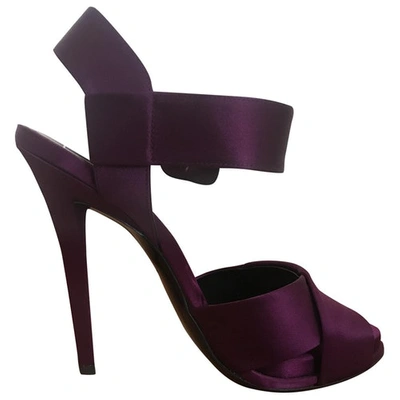 Pre-owned Roger Vivier Cloth Sandals In Purple