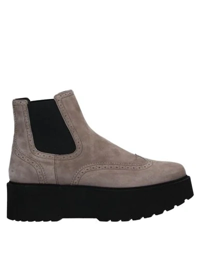 Hogan Ankle Boots In Dove Grey