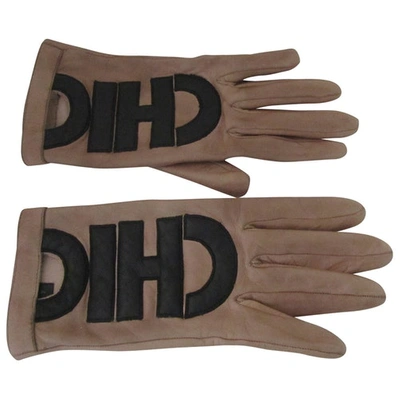 Pre-owned Moschino Cheap And Chic Leather Gloves In Beige