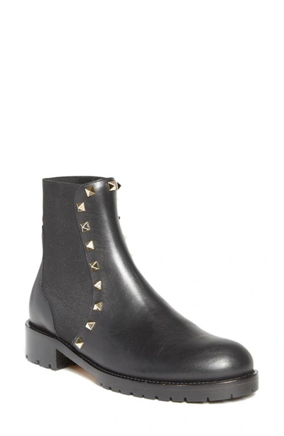 Gucci Beatle Rockstud Boot In Black