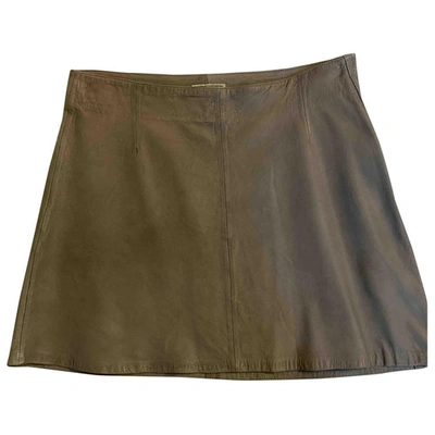 Pre-owned Closed Leather Skirt In Khaki