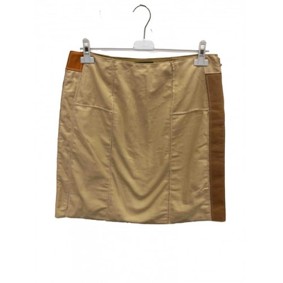 Pre-owned Fendi Mini Skirt In Beige