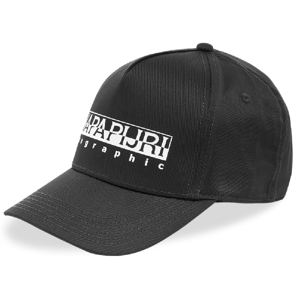 napapijri black hat