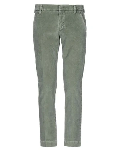 Entre Amis Casual Pants In Military Green