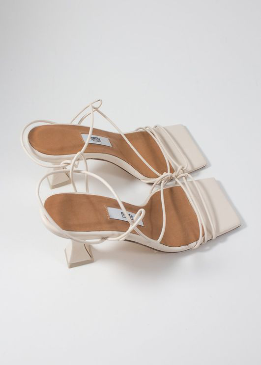 fuzz lined crocs black