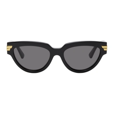 Bottega Veneta Oversized Cat-eye Sunglasses In Grey