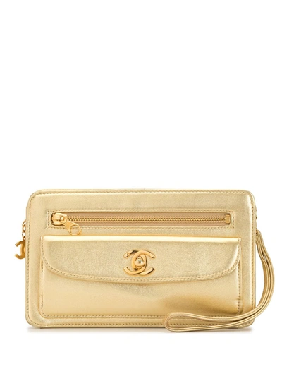 Pre-owned Chanel 1997 Cc Turn-lock Clutch Bag In Gold