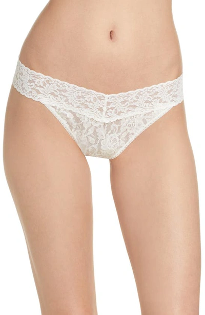 Hanky Panky Signature Lace Original-rise Rolled Thong In Brown