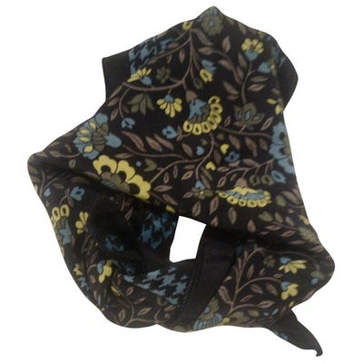 Pre-owned Versace Silk Neckerchief In Multicolour