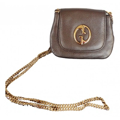 Pre-owned Gucci Leather Clutch Bag In Metallic