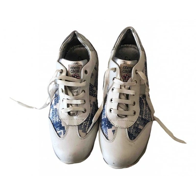 Pre-owned Roberto Cavalli Leather Trainers In White