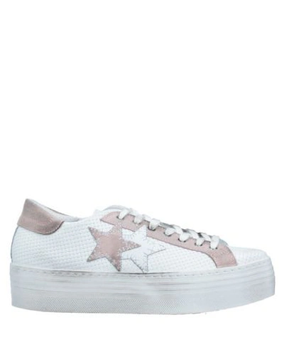 2star Sneakers In White