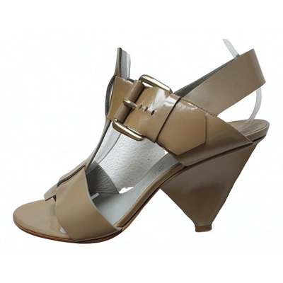 Pre-owned Chloé Leather Sandal In Beige