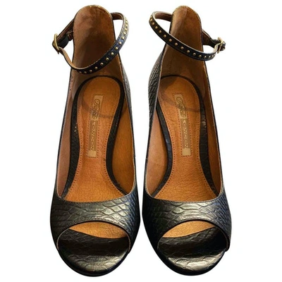 Pre-owned Buffalo Leather Sandal In Black