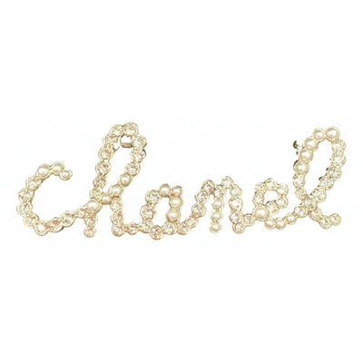 Pre-owned Chanel Metal Pins & Brooches