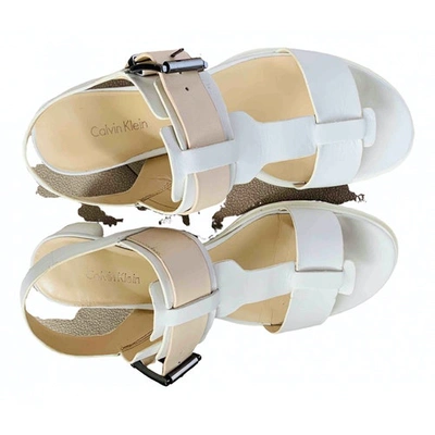 Pre-owned Calvin Klein White Leather Sandals
