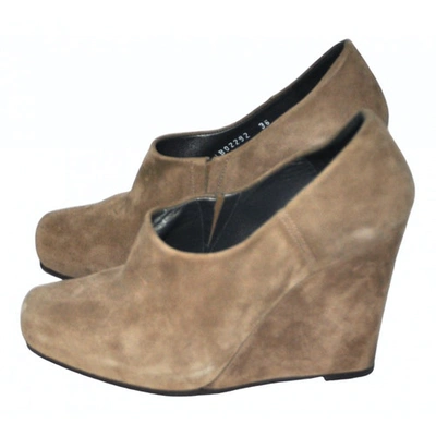Pre-owned Stuart Weitzman Ankle Boots In Khaki