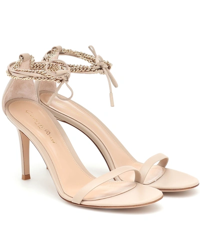 Gianvito Rossi Kira 85 Leather And Chain Sandals In Beige