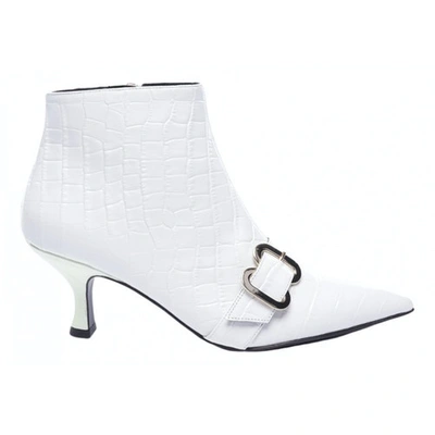 Pre-owned Erdem Leather Ankle Boots In White