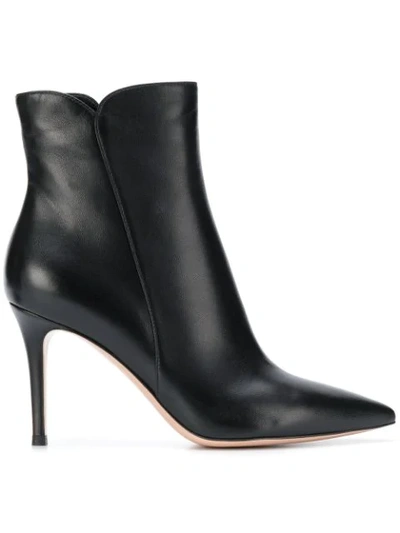 Gianvito Rossi Pointed Ankle Boots In Black