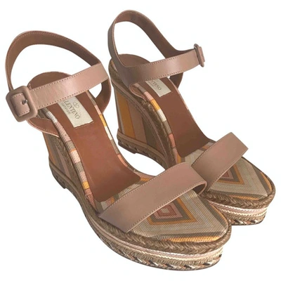 Pre-owned Valentino Garavani Leather Sandals In Pink
