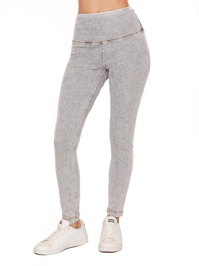 Lyssé Medium Control Denim Leggings In Light Grey