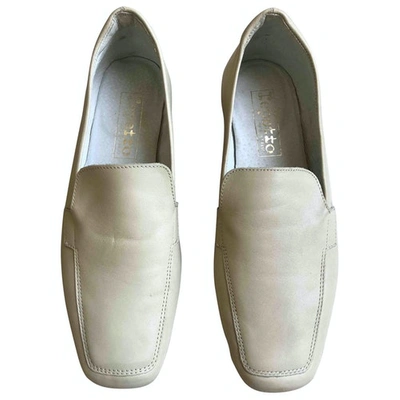 Pre-owned Repetto Ecru Leather Flats