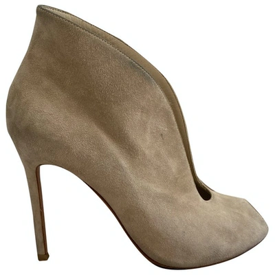 Pre-owned Gianvito Rossi Beige Suede Ankle Boots