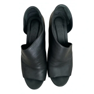 Pre-owned Cos Black Leather Mules & Clogs