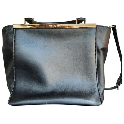 Pre-owned Michael Kors Astrid Leather Handbag In Black