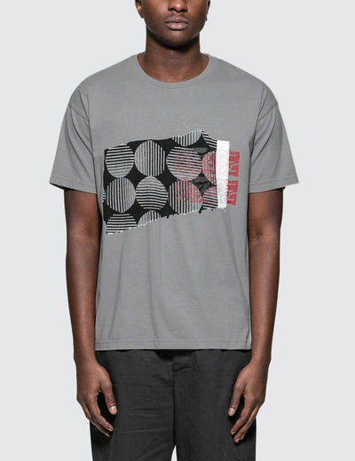 Some Ware Buggin On S/s T-shirt In Grey