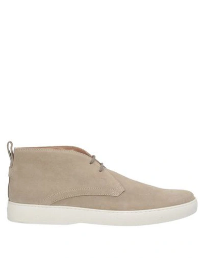 Tod's Ankle Boots In Beige