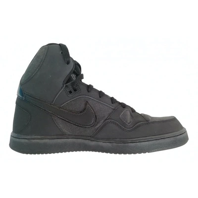 Pre-owned Nike Cloth High Trainers In Black