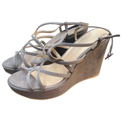 Pre-owned Stuart Weitzman Grey Leather Sandals