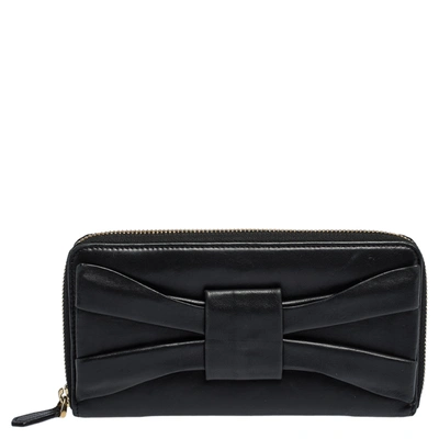 Pre-owned Valentino Garavani Black Leather Pleated Bow Continental Wallet