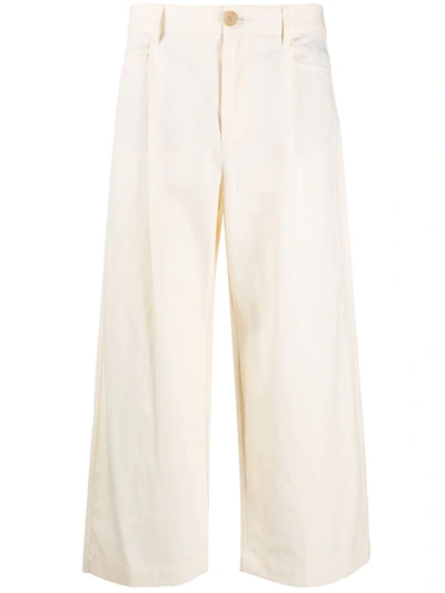 Vince Wide-leg Cropped Pants In Natural