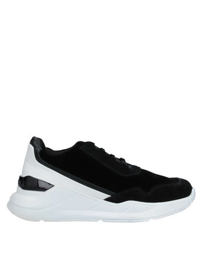 Uma Parker Sneakers In Black