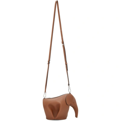 Loewe Elephant Full-grain Leather Messenger Bag In 2530 Tan