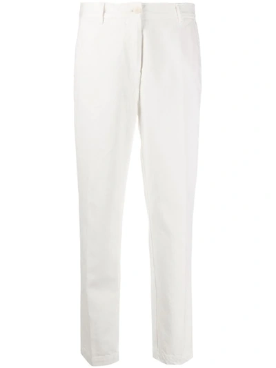 Maison Flaneur Cropped Leg Trousers In White