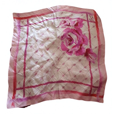Pre-owned Guess Silk Handkerchief In Pink