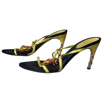 Pre-owned Gucci Leather Sandal In Yellow