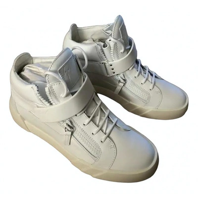 Pre-owned Giuseppe Zanotti White Leather Trainers