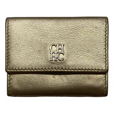 Pre-owned Carolina Herrera Leather Wallet In Gold