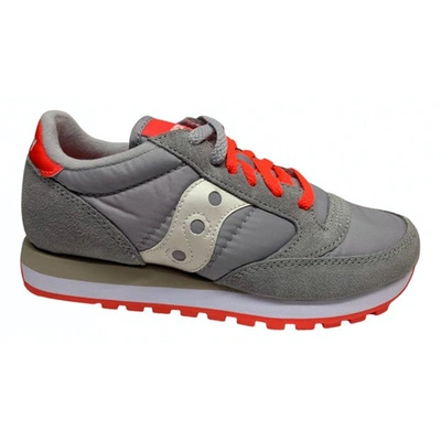 Pre-owned Saucony Trainers In Grey