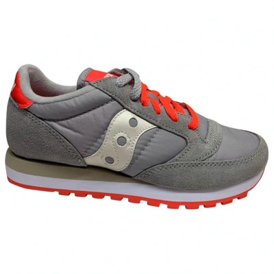 Pre-owned Saucony Trainers In Grey