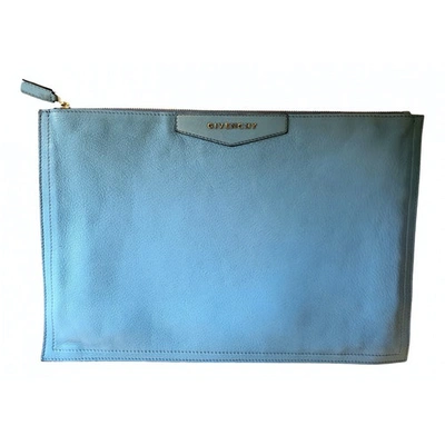 Pre-owned Givenchy Antigona Leather Clutch Bag In Blue