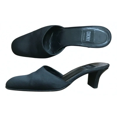Pre-owned Dkny Black Cloth Mules & Clogs