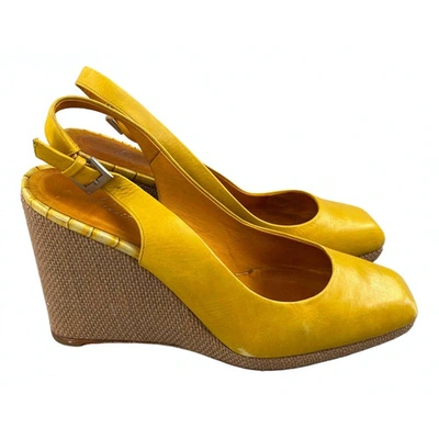 Pre-owned Kenneth Cole Leather Heels In Yellow